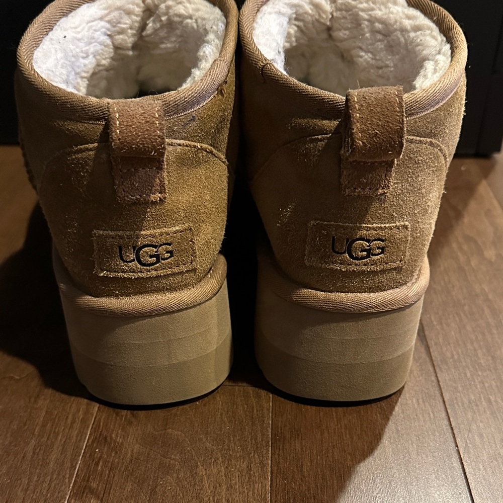 Ugg Ultra Mini Platform Boots - Picture 4 of 8